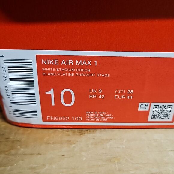 Nike Air Max 1 White Stadium Green Black Mens Shoe Sneaker FN6952-100 - Picture 11 of 12